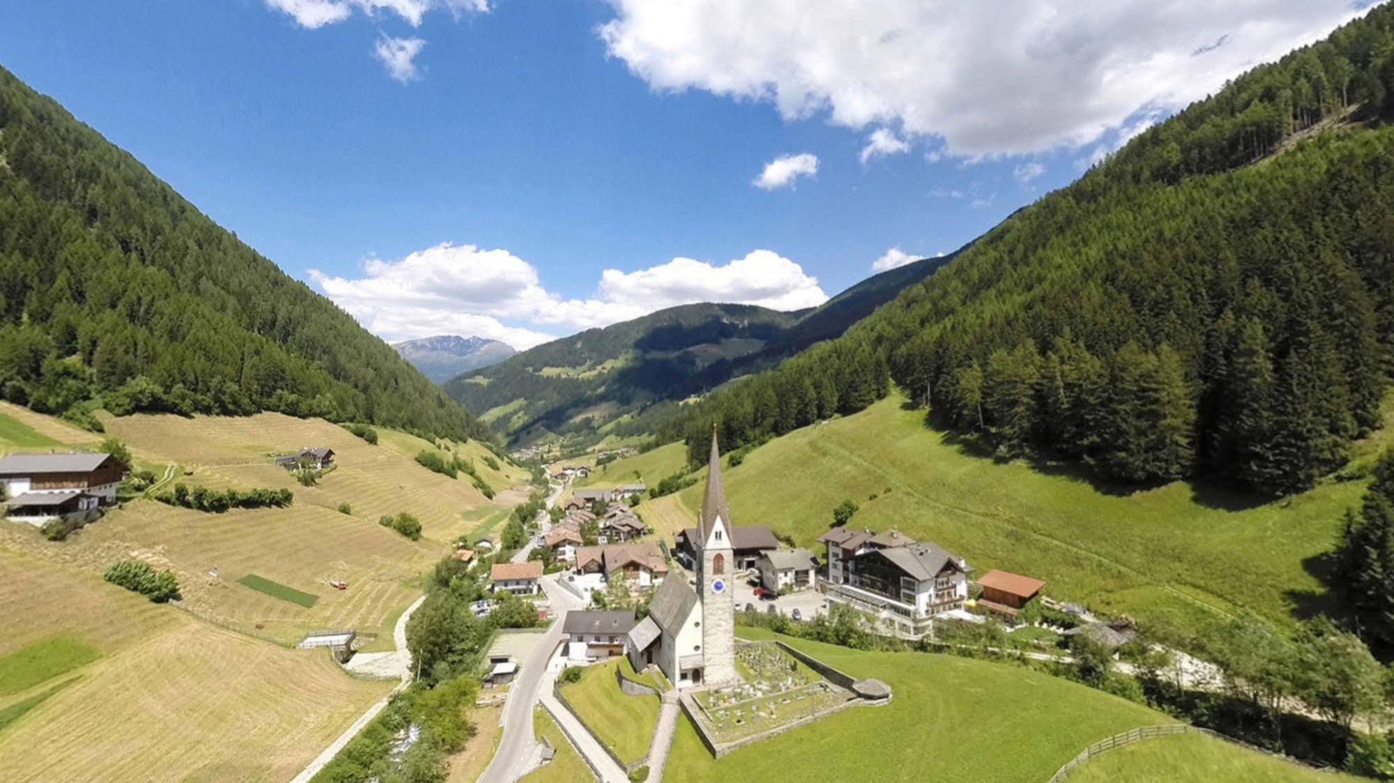 Naturhotel Rainer Racines Esterno foto